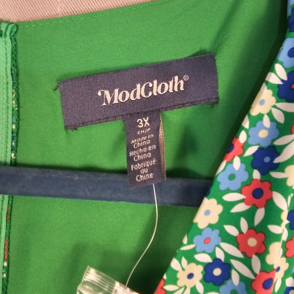 NWT Modcloth Womens Green Floral Wrap Dress 3X - Picture 5 of 6